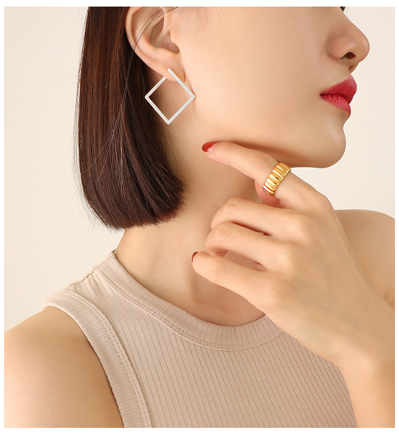 simple geometric square plain titanium steel earrings wholesale