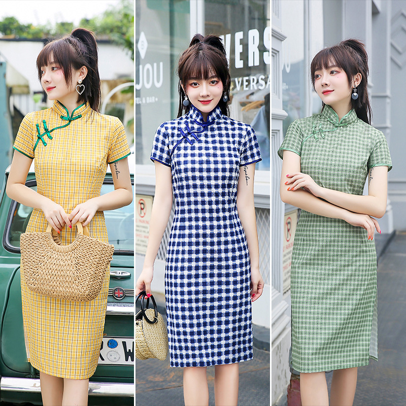 Chinese style improved cheongsam autumn and winter 2021 New elegant young girl plaid dress Chinese style improved cheongsam autumn and winter 2021 New elegant young girl plaid dress