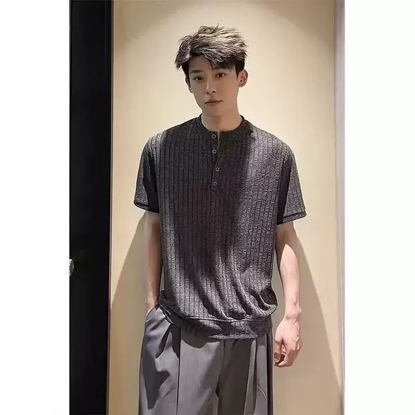 Popular summer style, cool and stylish old money style, breathable loose-fitting Henry collar short-sleeve T-shirt for men, high-end thin breathable shirt 3