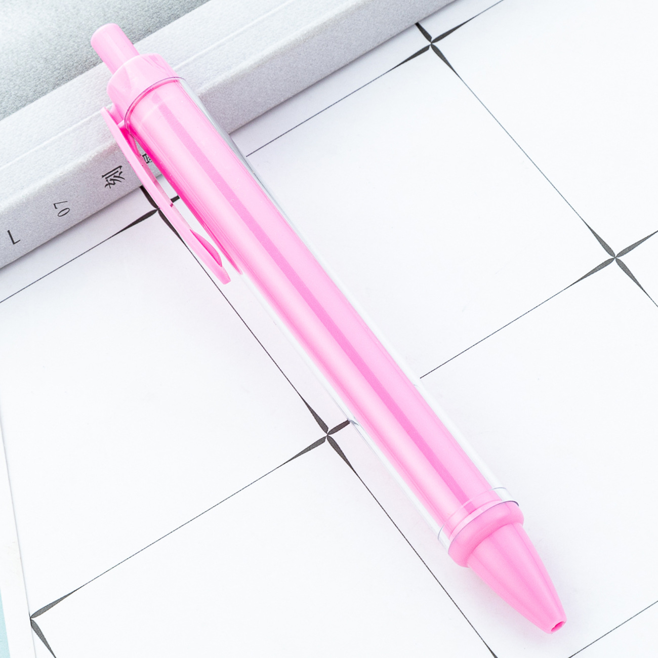 Bolígrafo de plástico transparente de papel vacío insertable diy cartón de dibujos animados bolígrafo de regalo publicitario personalizado