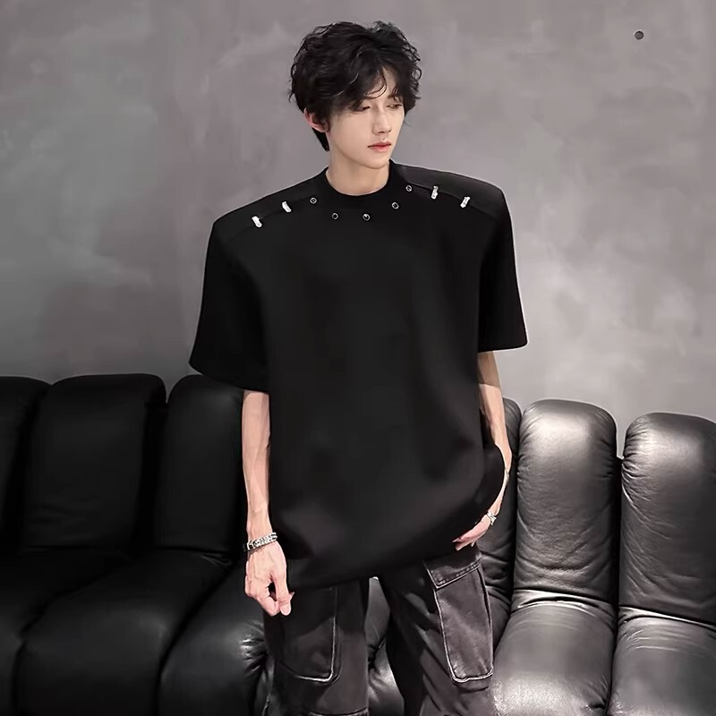 Black Metal Buckle Padded Shoulder Short-Sleeve Men's Summer Model Outfit 320g Heavyweight Regular Shoulder T-Shirt Cleanfit Half-Sleeve Black Metal Buckle Padded Shoulder Short-Sleeve Men's Summer Model Outfit 320g Heavyweight Regular Shoulder T-Shirt Cleanfit Half-Sleeve
