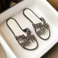 2024 New rhinestone slippers for women with flat bottoms, fashionable fairy beach, oversized sandals for women to wear in summer 41-43