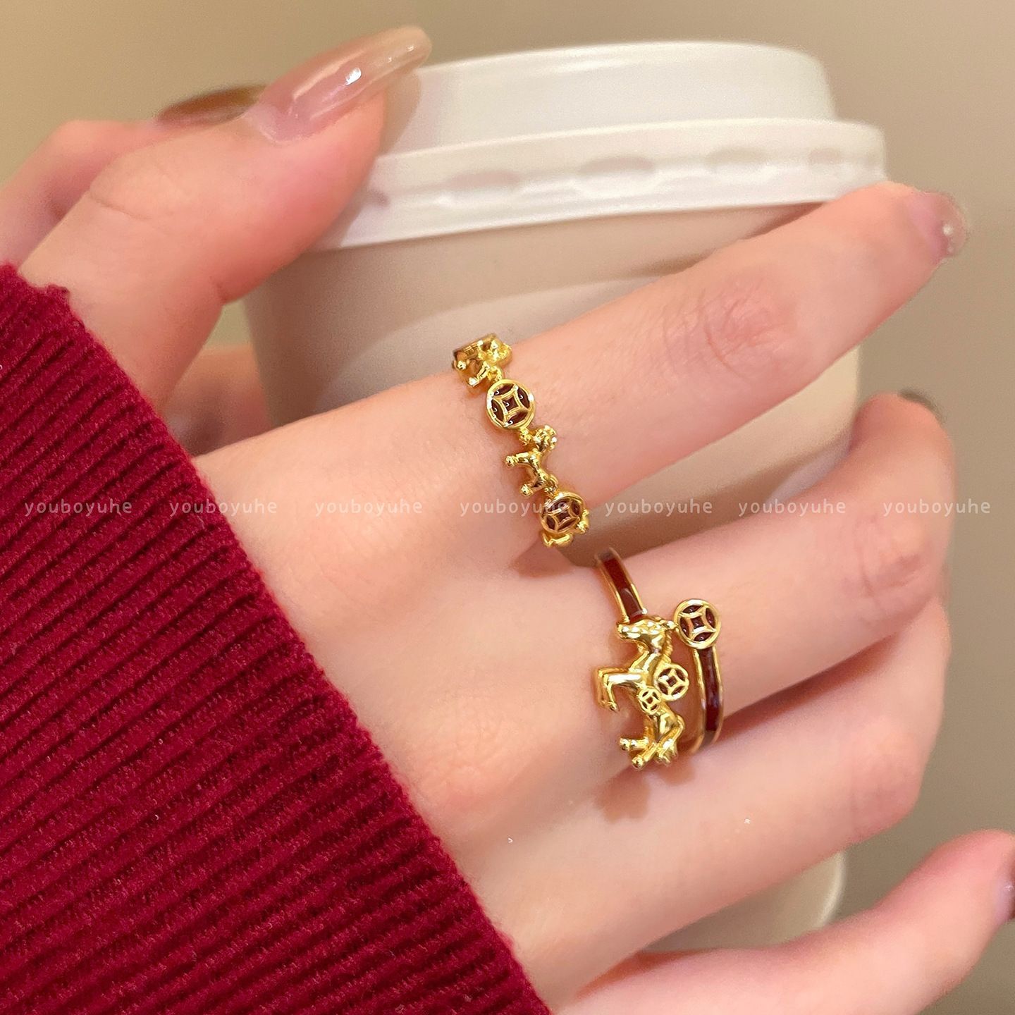 Sparkling Designer Ring For Women, Elegant And Comfortable Piece_voghion.com