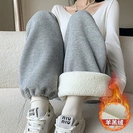 女式打底衫;女式T恤;半身裙