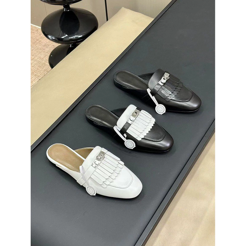 Женские летние сабо Баотоу 2025 года, новые, с металлической пряжкой, плоские, из натуральной кожи, с кисточками, мюли.