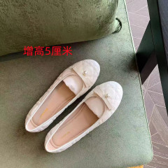 精巧な蝶結びの真珠の浅い口の丸い頭の中で高くなる小さいコードの平底のバレエの靴の女性の春秋323334