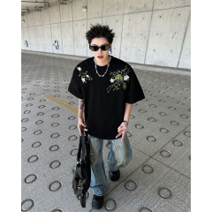 アメリカン花柄刺繍ラウンドネック半袖Tシャツメンズ夏のトレンディなストリートレトロルーズカジュアル半袖Tシャツ
