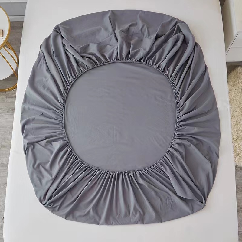 Amazon Venta caliente llanura completa poliéster cepillado de cuatro piezas ropa de cama conjunto de sábanas sábana ajustable funda de almohada ropa de cama