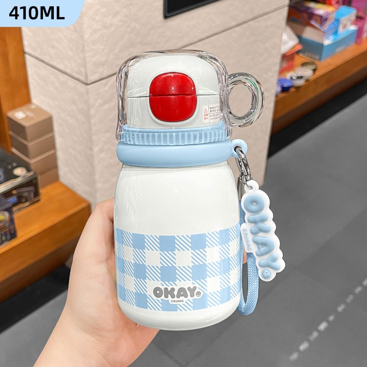 Taza de aislamiento térmico para niñas de alto valor facial, taza de agua de paja de gran capacidad, 2026 nuevo tipo de taza de aislamiento infantil especial para estudiantes escolares