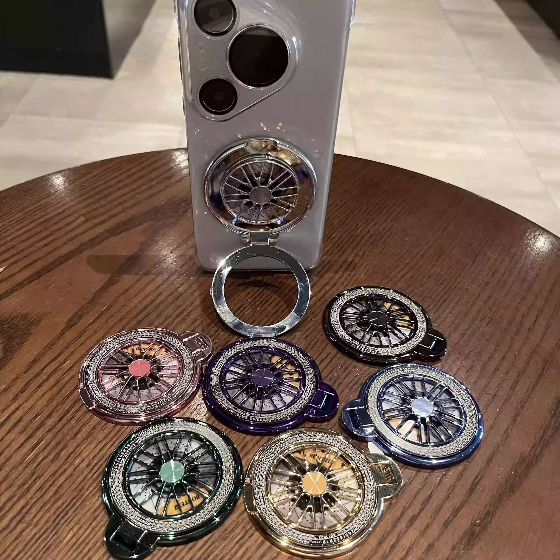 Soporte giratorio para teléfono con giroscopio adhesivo adhesivo adhesivo trasero de descompresión adhesivo adhesivo en la parte posterior de la carcasa del teléfono adhesivo potente hebilla de plástico