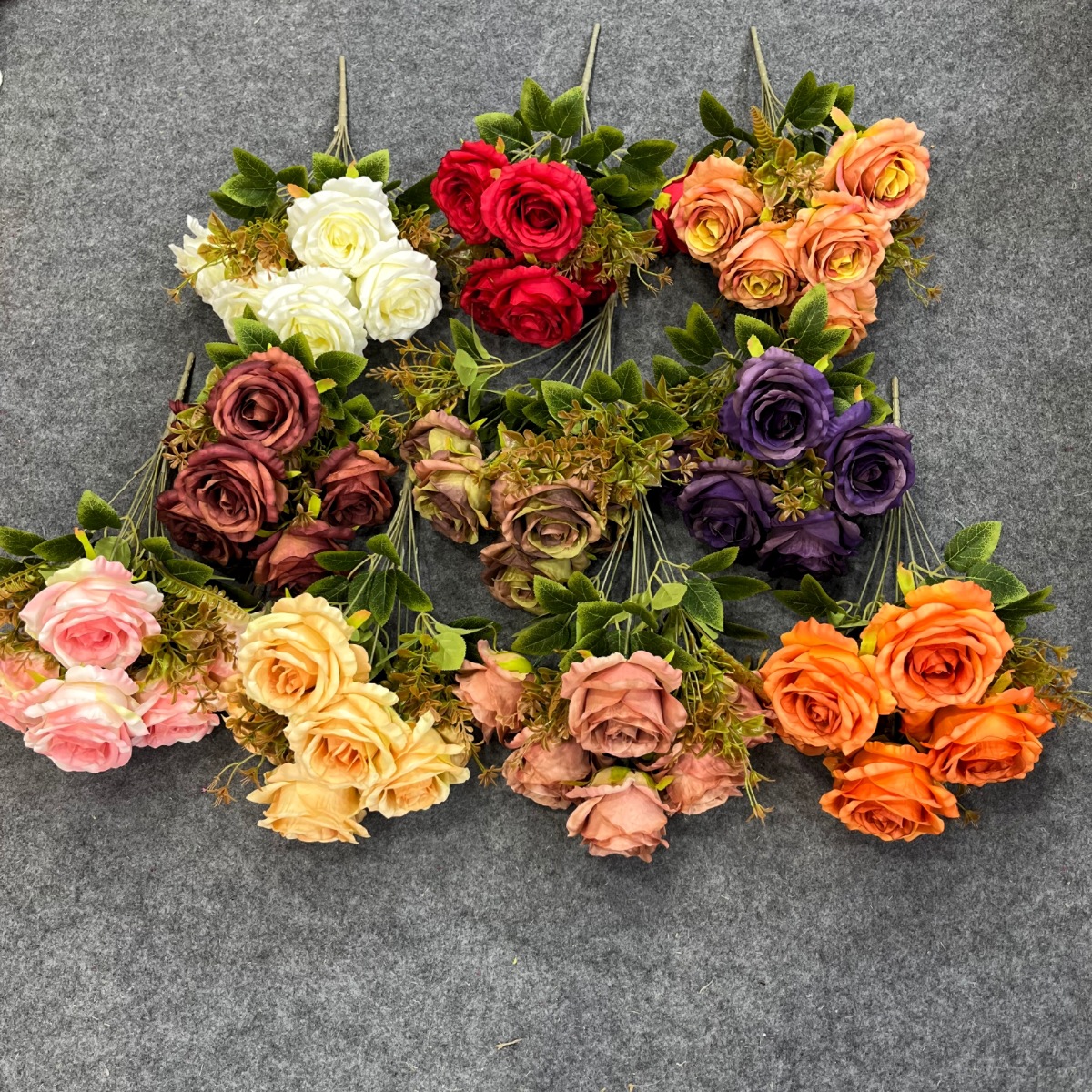 Ramo de Rosas Artificiales de Seda en Relieve para Mesa de Comedor y Boda