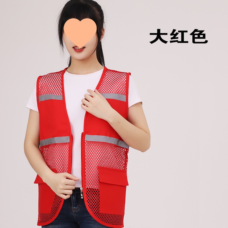 El L - 170 pesa menos de 120 kilogramos - Rojo vino