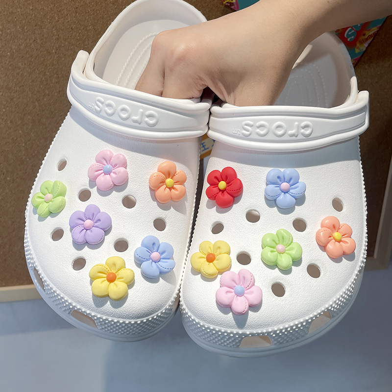 Xiaohongshu Internet celebrity hole shoes accessories female DIY shoe buckle decoration buckle shoe flower accessories slippers ornaments buckle removable 