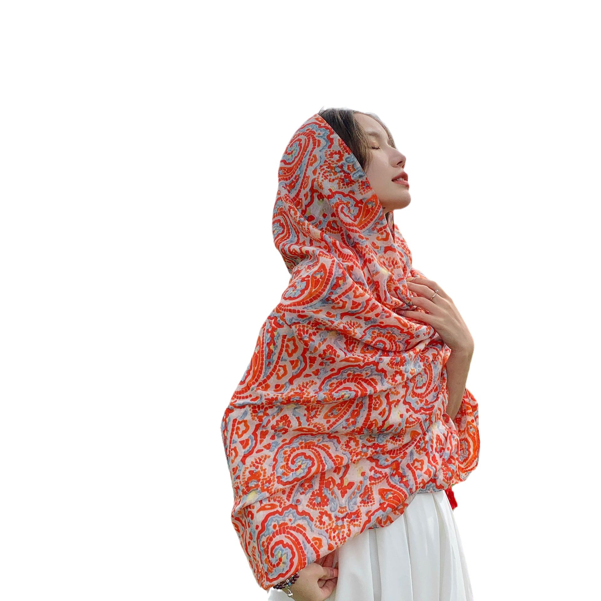 2023 nueva fotografía de viaje bufanda de seda exterior Xiangyun Totem bufanda impresa de las mujeres retro estilo étnico protección solar chal