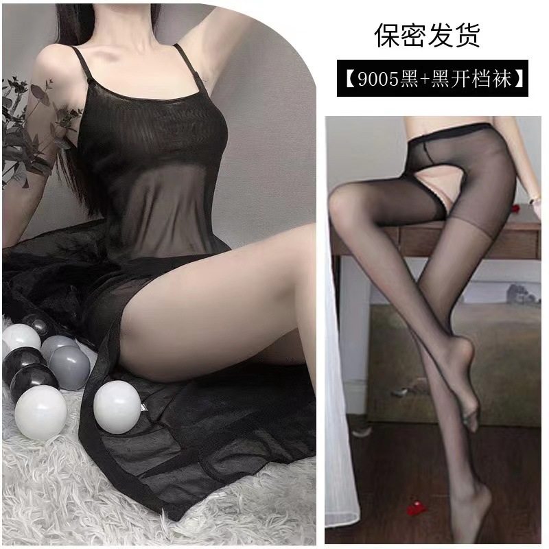 블랙 원피스 + 블랙 오픈 양말