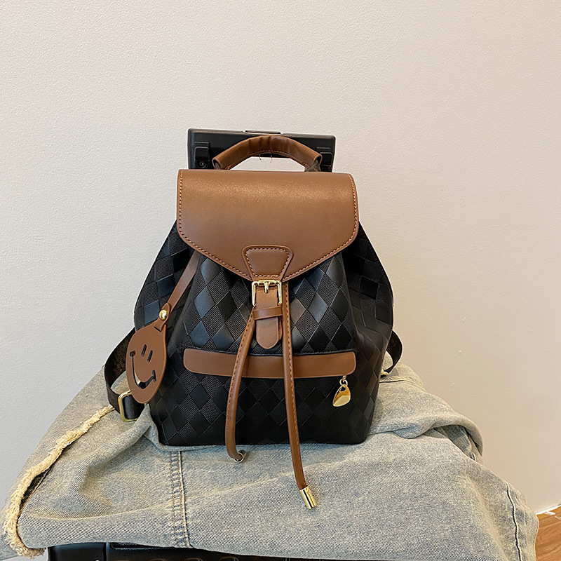 Mochila para mujeres 2024 nueva moda coreana mochila de estilo de oficina de viaje pequeño patrón de cuadrícula bolso ligero