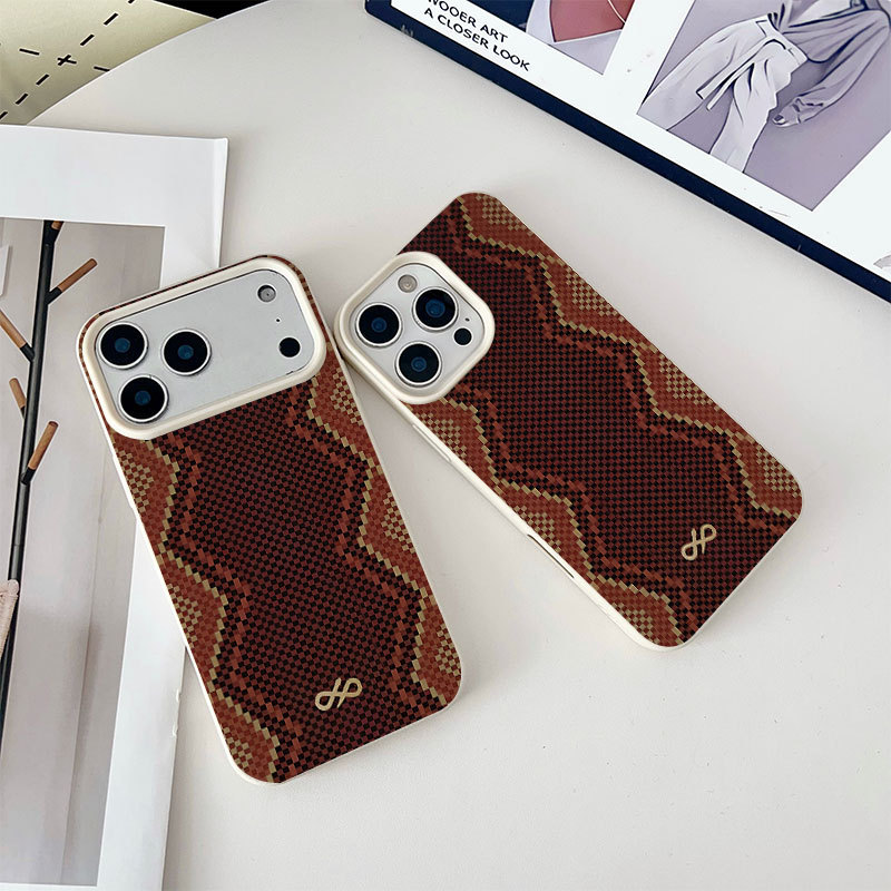 Red Snakeskin Pattern Is Suitable for Apple 17Promax Cute 16/15/14/13 Female 12/XS Soft Case Red Snakeskin Pattern Is Suitable for Apple 17Promax Cute 16/15/14/13 Female 12/XS Soft Case