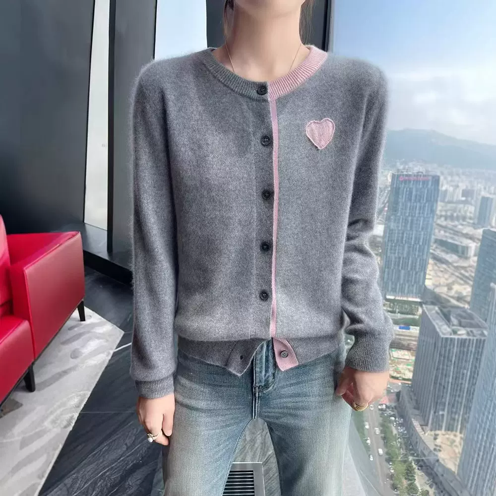 简约百搭山羊绒女针织开衫气质圆领宽松爱心刺绣拼色宽松外套上衣