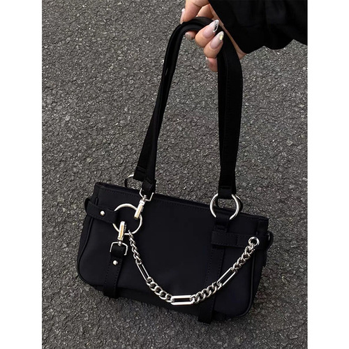  niche new cool girl hot girl bag chain motorcycle armpit bag high-end shoulder handbag baguette bag