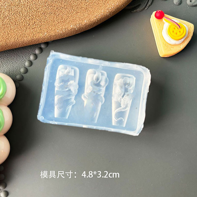 Venta caliente transfronteriza molde de manicura de alta transparencia animal de dibujos animados oso bowknot ramo DIY modelo de manicura en relieve tridimensional