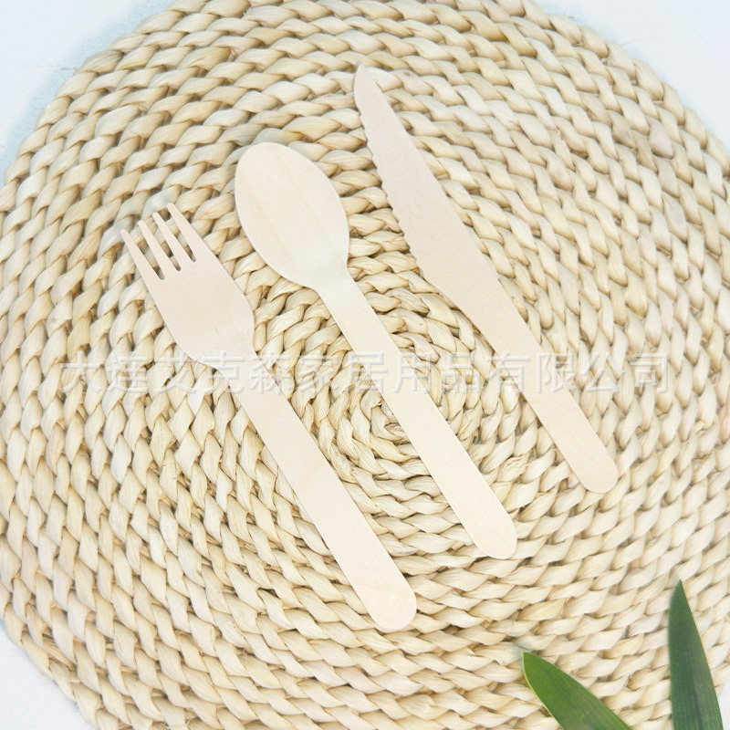 Disposable Wooden Tableware, Biodegradable Eco-Friendly Tableware Made of Birch Wood for Parties and Hotels Disposable Wooden Tableware, Biodegradable Eco-Friendly Tableware Made of Birch Wood for Parties and Hotels