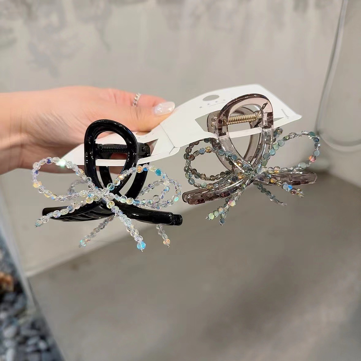 韓國東大門新款炫彩閃亮水晶串珠蝴蝶結半扎鯊魚夾後腦勺髮夾抓夾