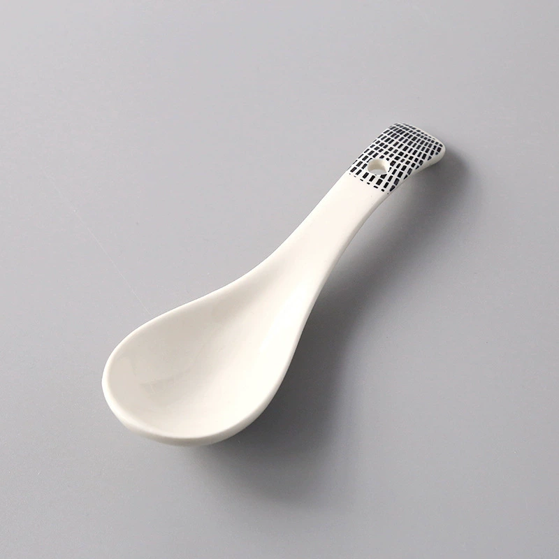 Суповая ложка в японском стиле, малая керамическая ложка с подглазурной окраской, для отеля и дома, длинная ручка, поставка