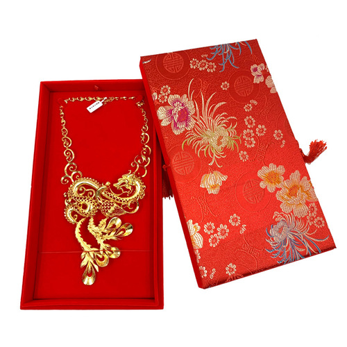 Wedding gold pork chop jewelry box jewelry brocade box embroidery large necklace six pork chop packaging box large chain box