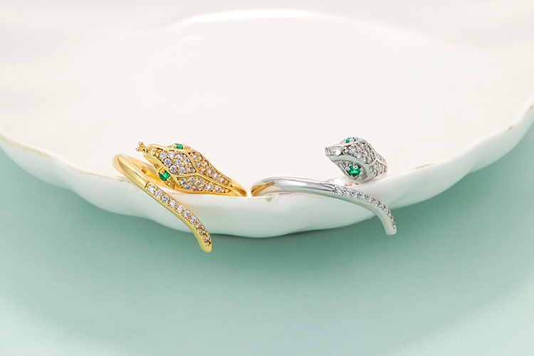 Fashion Micro-set Zircon Snake Green Opening Copper Zircon Ring display picture 2