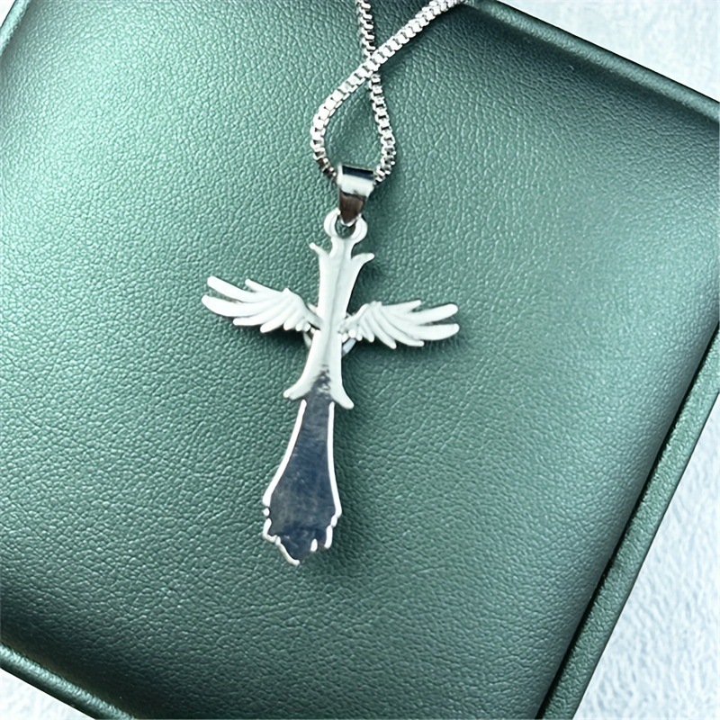 Collana con ciondolo croce e ali d'angelo per donna stile retrò_voghion.com