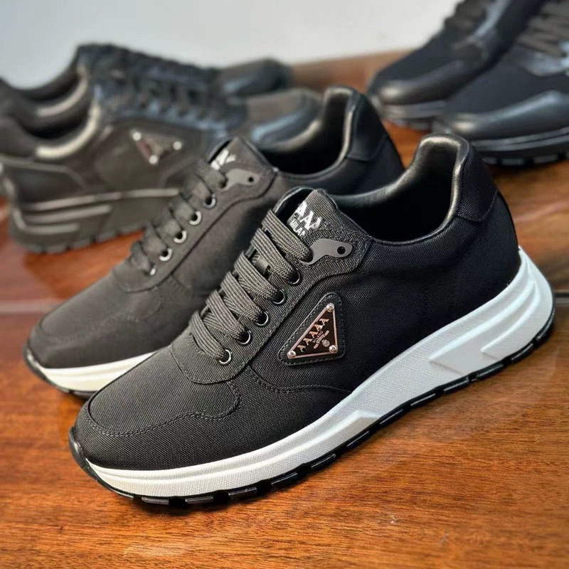 新しい厚底ダッドシューズ、通気性のあるスポーツとレジャーカップルモデル、オールシーズンシューズ、トレンディな靴、男性と女性の同じスタイルのランニングシューズ|undefined