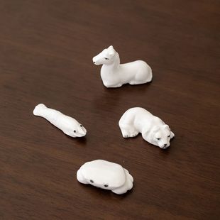Fashion Pure White Ceramic Chopsticks Rack Hotel Restaurant Hotel Dual-use Animal Chopsticks Pillow Chopsticks Holder Chopsticks Holder Chopsticks Holder Chopsticks Holder