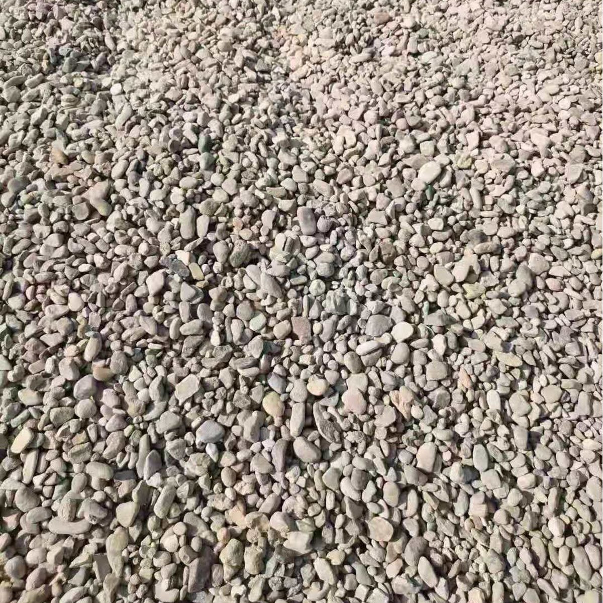 杂色鹅卵石 建筑工程石子 大小鹅卵石砾石 自然园林景观装饰铺路