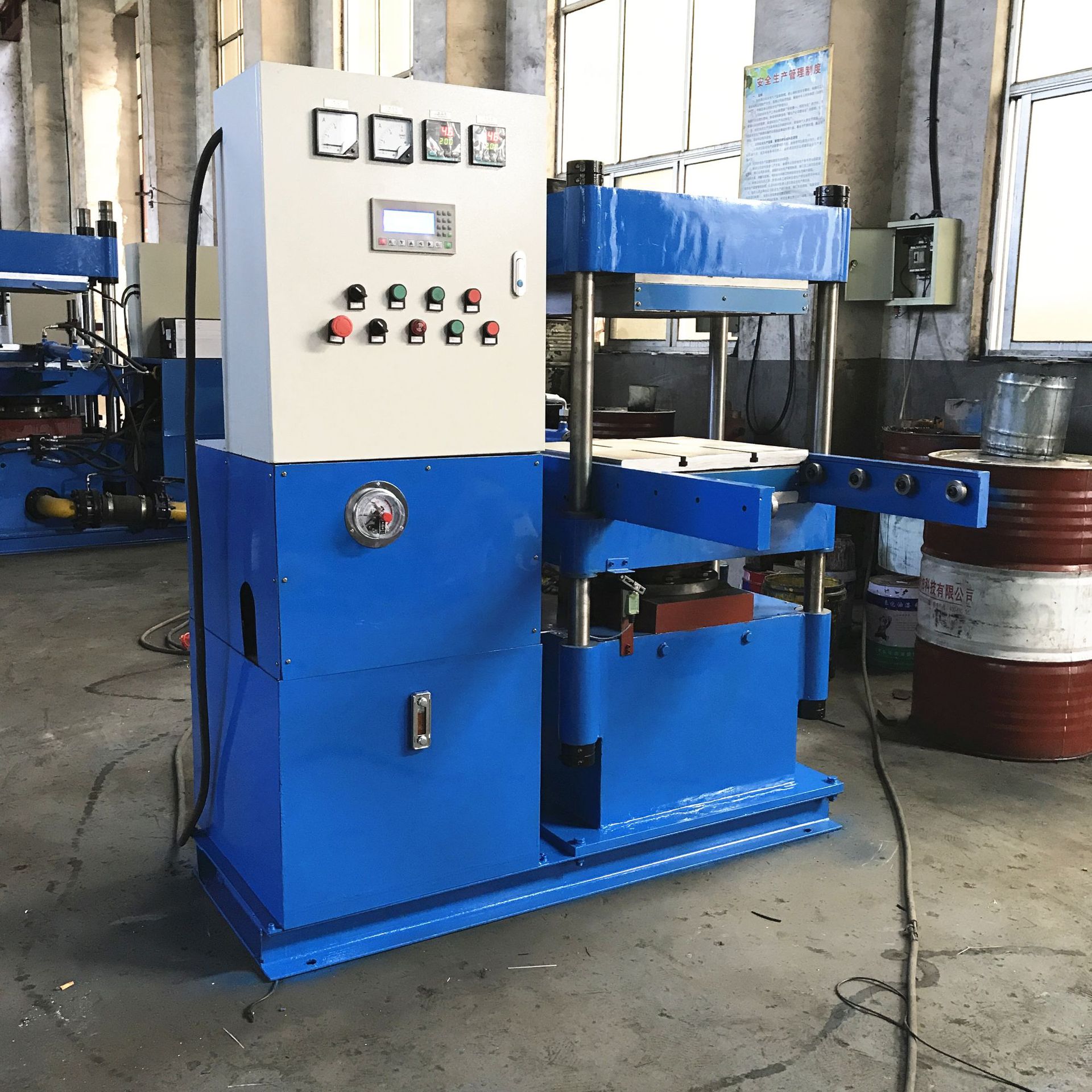 三元乙丙胶料模压成型平板硫化机 四柱式液压电热热压机 多型号