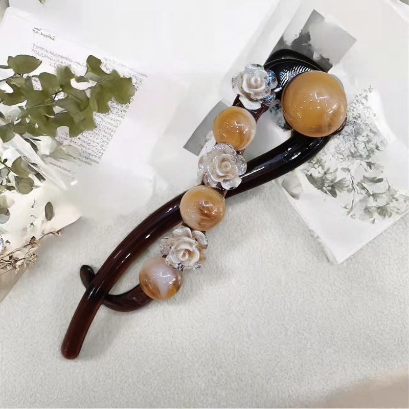 11cm アクリルワンワードクリップゼリーツイストクリップ女性の後頭部ヘアアクセサリーハイエンドライト高級ヘアクリップ|undefined