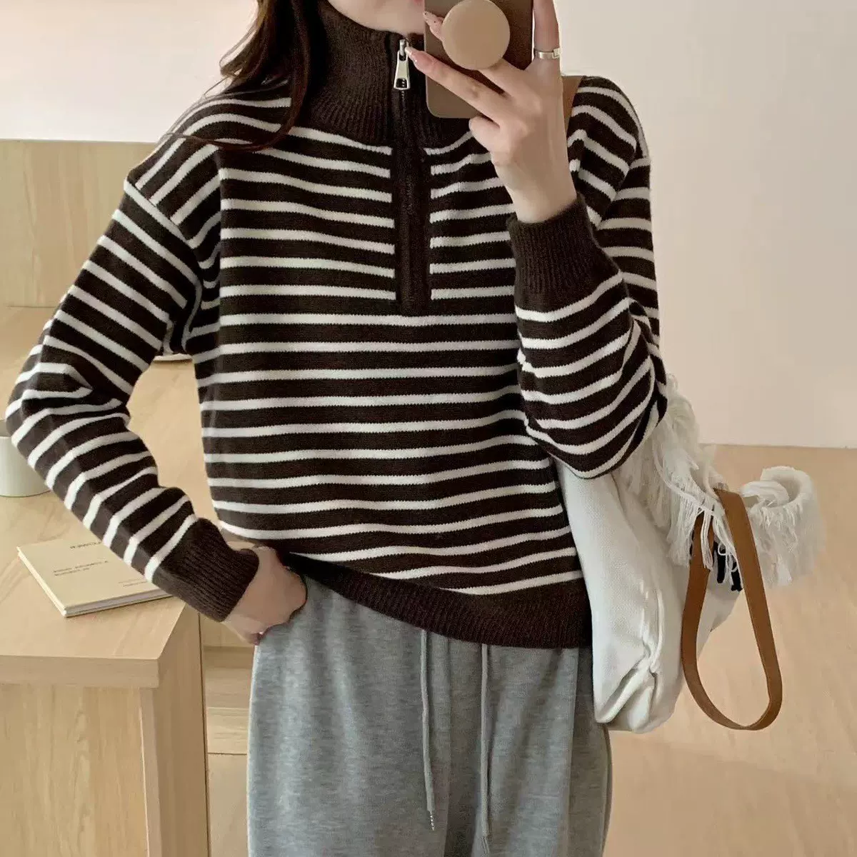 翻领拉链条纹针织卫衣女2025新款秋冬设计感小众韩版宽松长袖上衣