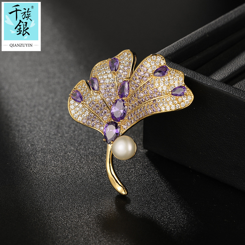 Thousand Family Silver Copper Zircon Crystal Maple Leaf Brooch Natural Freshwater Pearl Pins Live Large Bargaining Spot
