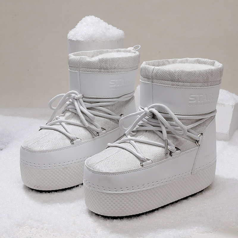 Botas de nieve para padres y niños transfronterizos de esquí de color brillante, botas de luna para mujeres gruesas, botas espaciales impermeables y antideslizantes