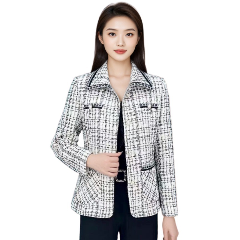 Authentic women's autumn coat, high-end new style, Chanel-inspired casual top, versatile, fashionable, and youthful.