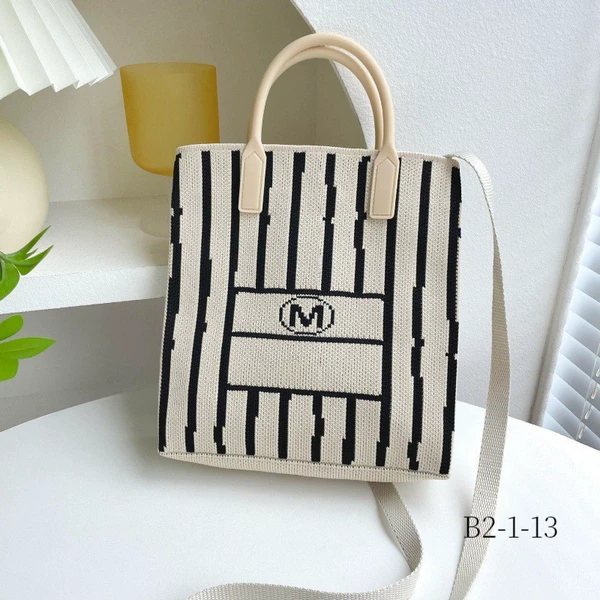 Vertical bar M