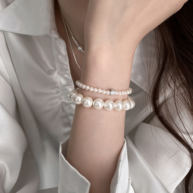 French-style sparkling diamond and pearl layered bracelet, 2026 new popular model, unique design, exquisite and light luxury double-layer bracelet