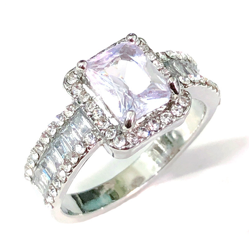 12494247880_645553946