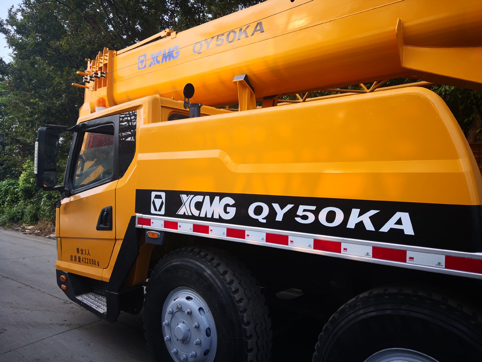 出售徐州50吨二手汽车吊，XCMG25，XCMG50K,，XCMG100K汽车吊