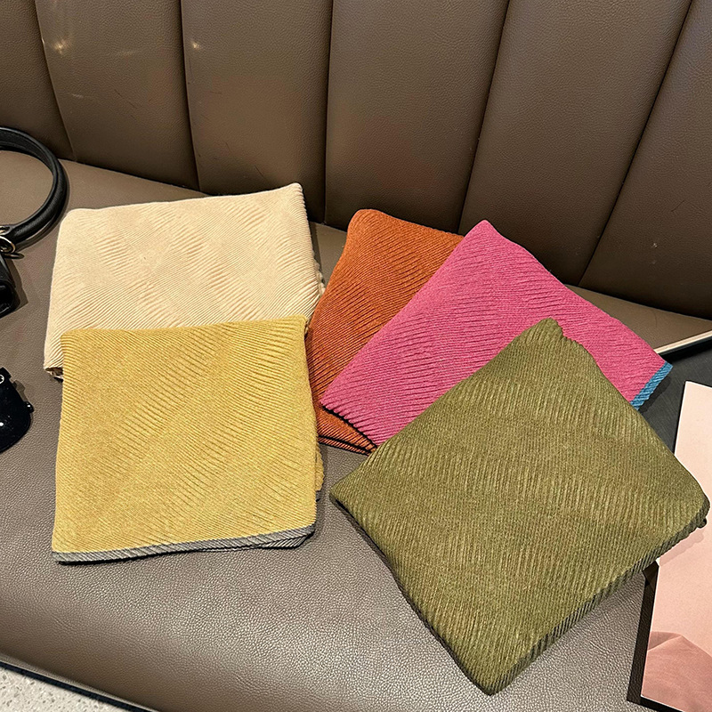 Sopa para mujeres otoño y invierno nuevo colgante de doble color de moda multifuncional bufandas de columna cervical calentamiento bufandas de seda