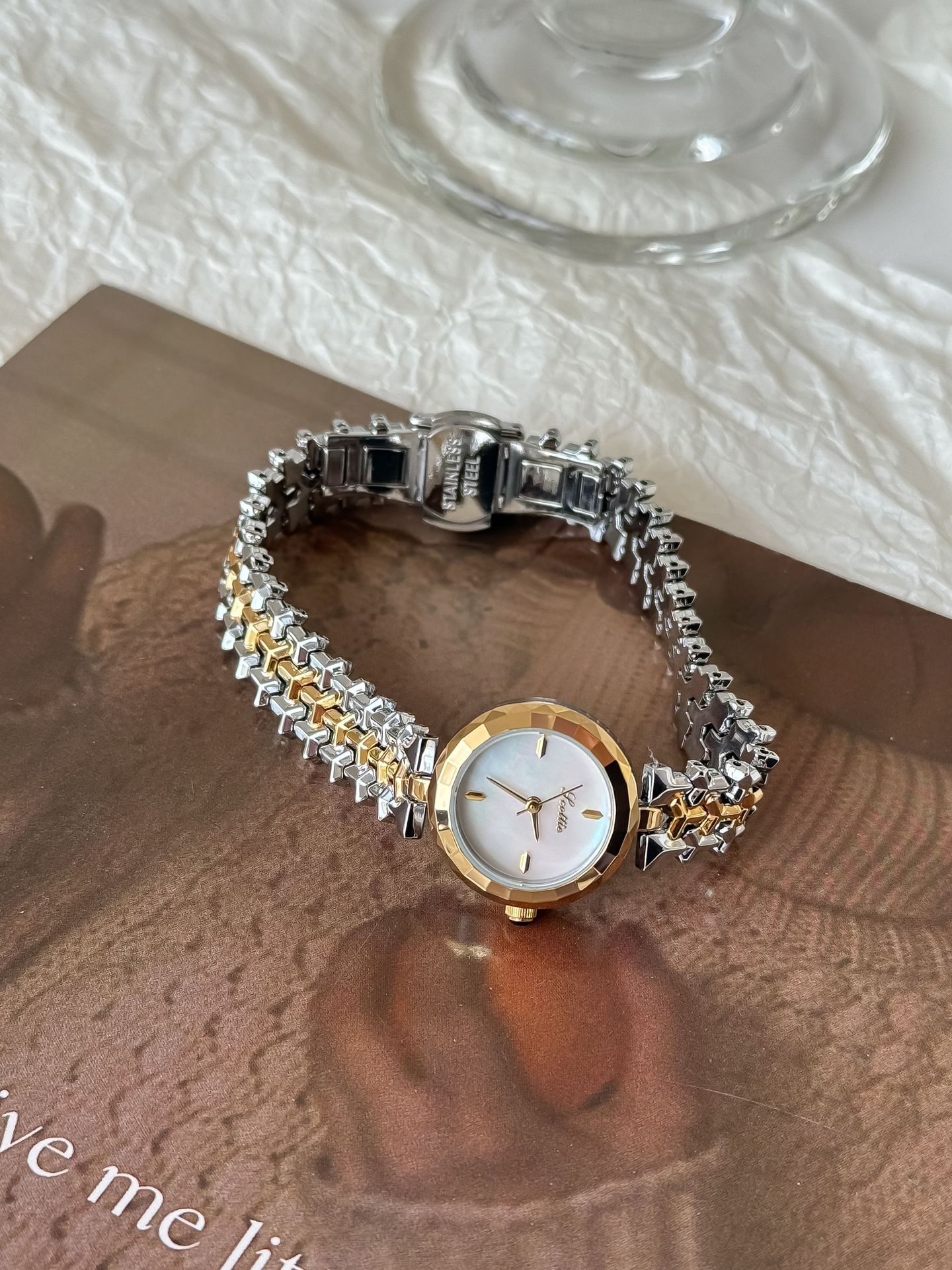 Alloy Strap Material Watch Classification Retro Color Block Solid Color Jewelry Buckle Quartz Watch Women's Watches