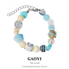 项链;耳钉;手链