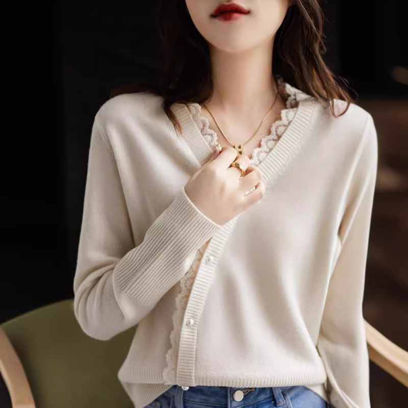 Beautiful French Style High-face Loose V-neck Lace Wool Long-sleeved Knitted Pullover Women's Sweater