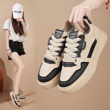 网红皮面休闲鞋女2025春季新款潮流时尚运动鞋厚底耐磨跑步鞋