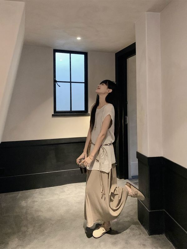 简约复古套装女夏季新款休闲慵懒风针织罩衫纯色背心连衣裙两件套|undefined