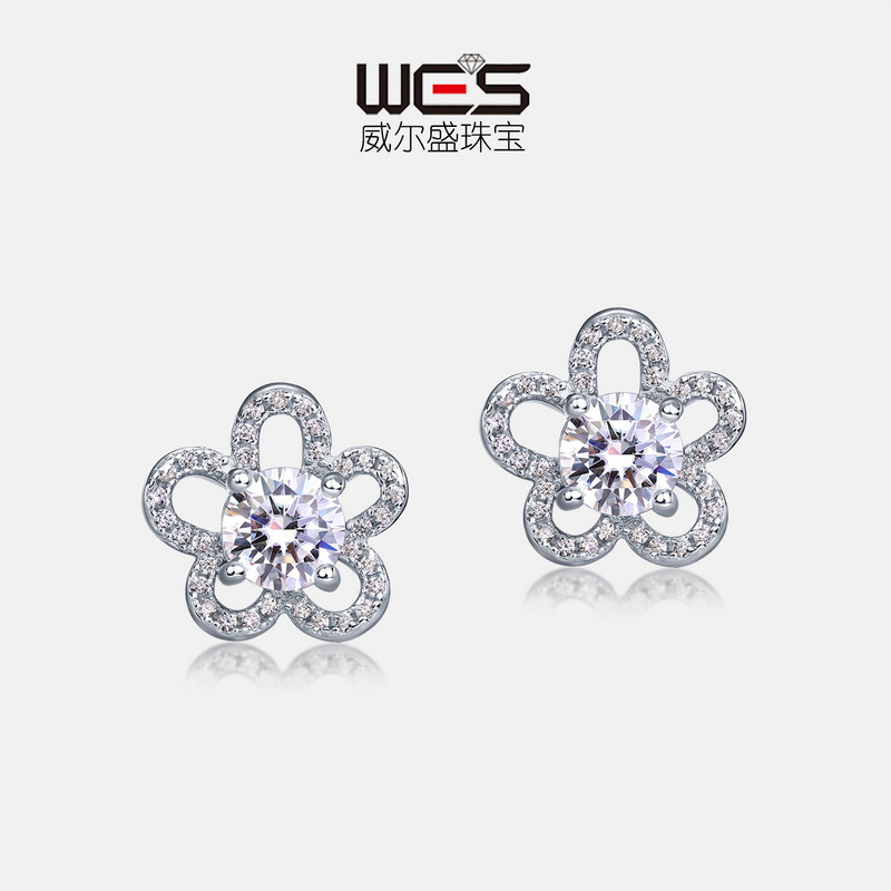 2023 nuevos pendientes de plata S925 Pendientes de flores de moissanite Super Flash para mujer Estilo europeo y americano Primavera y verano transfronterizo Venta caliente Entrega